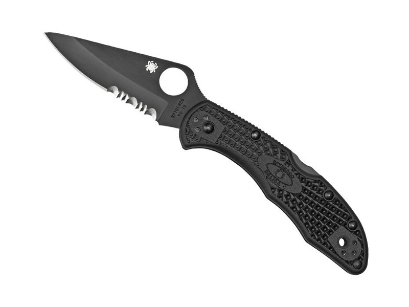 Couteau Spyderco Delica 4 lame noire semi dentée - manche 11 cm nylon/fibre de verre noir