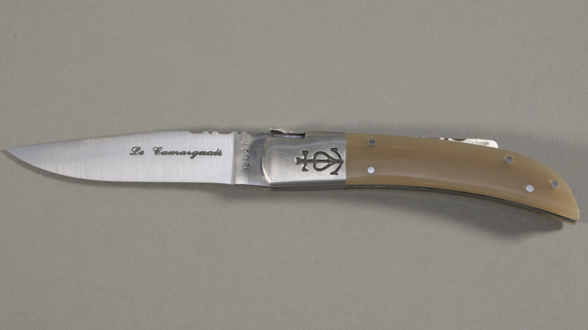 Couteau régional Le Camarguais n°12 trident forgé- 10,5 cm Pointe de corne