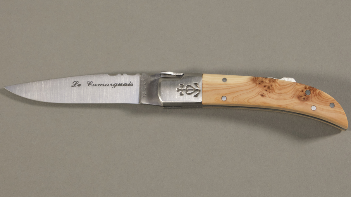 Couteau régional Le Camarguais n°10 trident soudé - 9 cm Genévrier