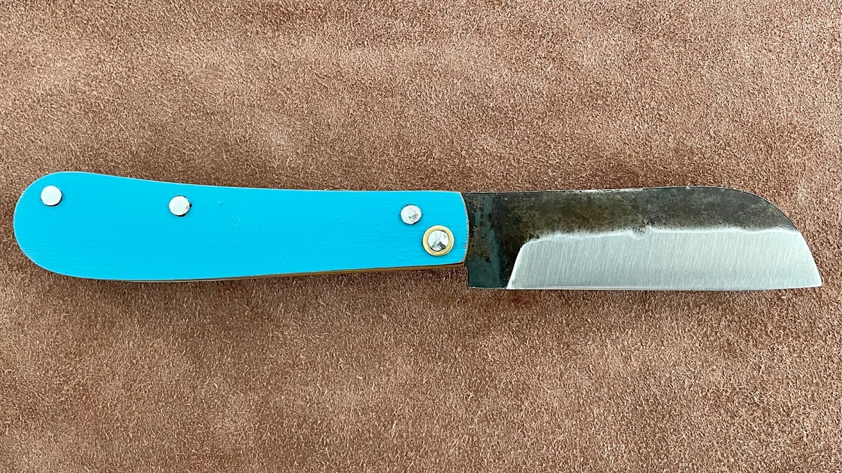 Couteau pliant artisanal de frédéric Marchand le London en chêne bleu