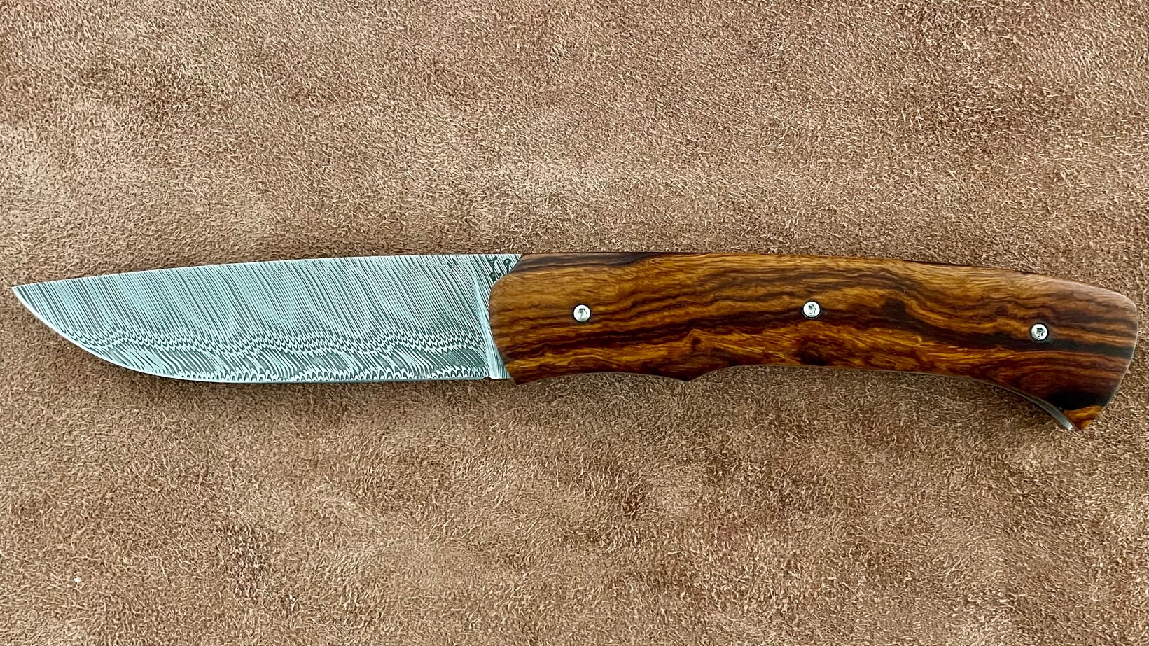 Couteau Artisanal de Joël Grandjean bois de fer - Damasteel