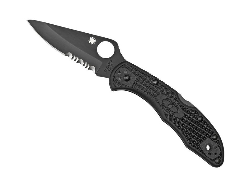 Couteau Spyderco Delica 4 lame noire semi dentée - manche 11 cm nylon/fibre de verre noir